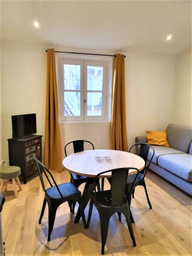Duplex lumineux dans le centre ville d'Arles Extérieur photo