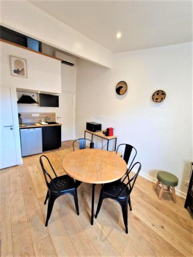Duplex lumineux dans le centre ville d'Arles Extérieur photo